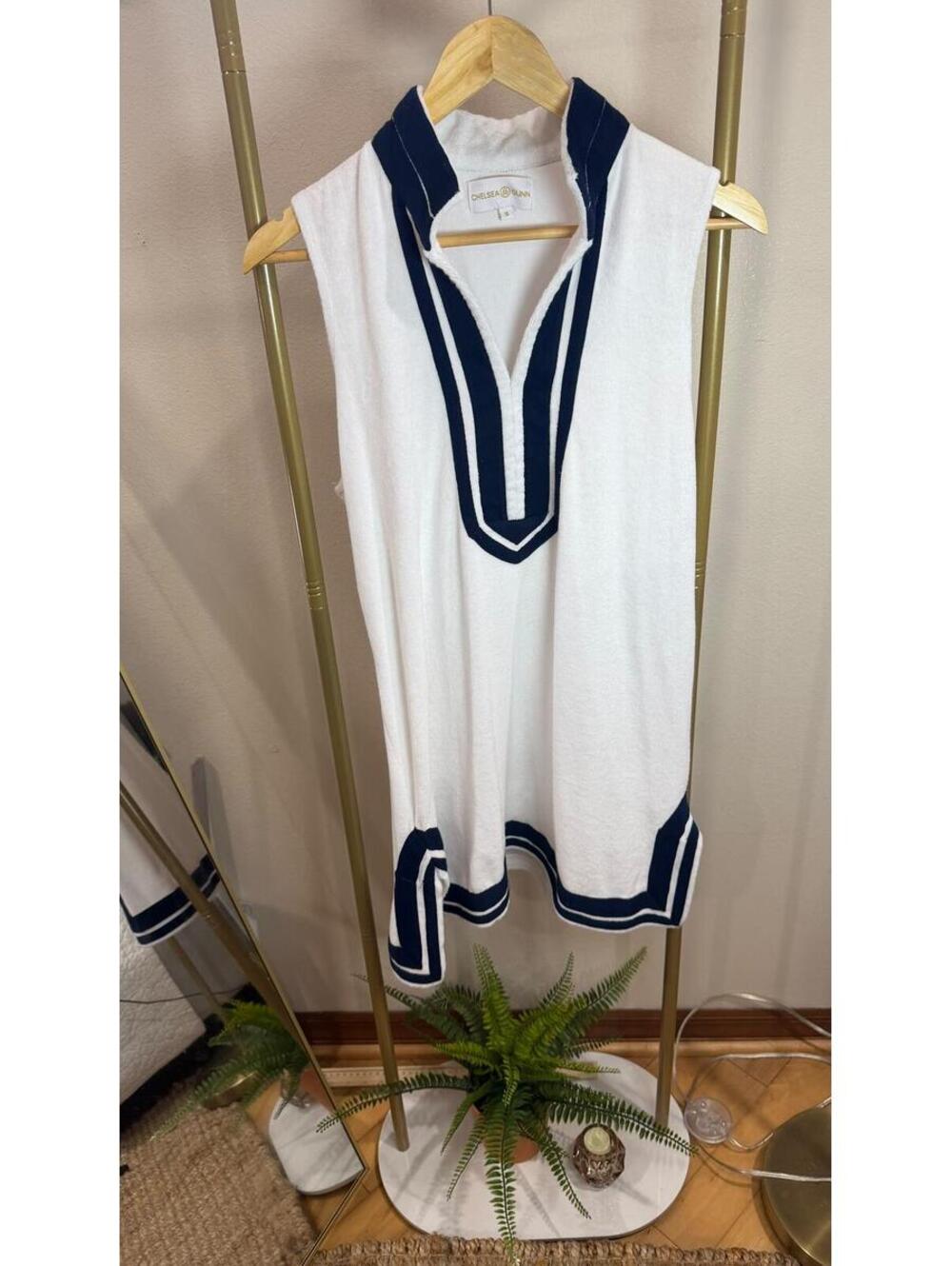 Size S Chelsea & Gunn Nautical Sleeveless Cover-Up Dress